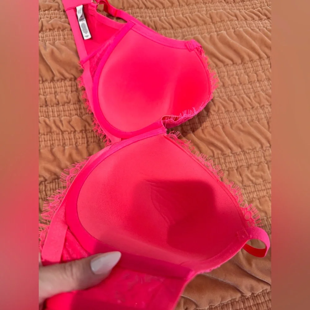 Victoria's Secret Dream Angels Lined Demi Lace Bra Bright Coral - 36 DDD/F